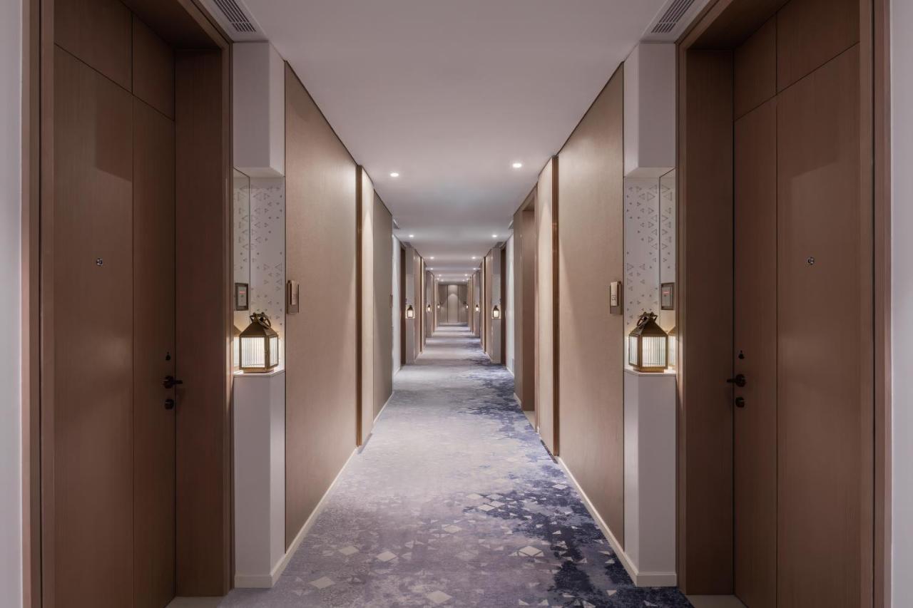 Palace Beach Resort الفجيرة المظهر الخارجي الصورة Corridor