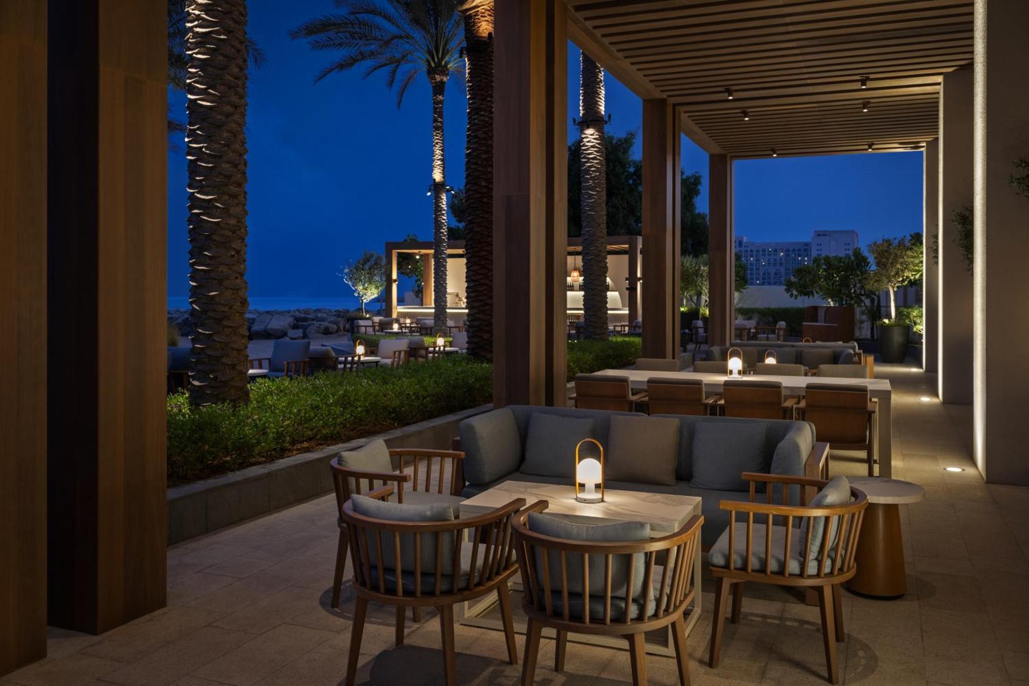 Palace Beach Resort الفجيرة المظهر الخارجي الصورة The Westin Athens